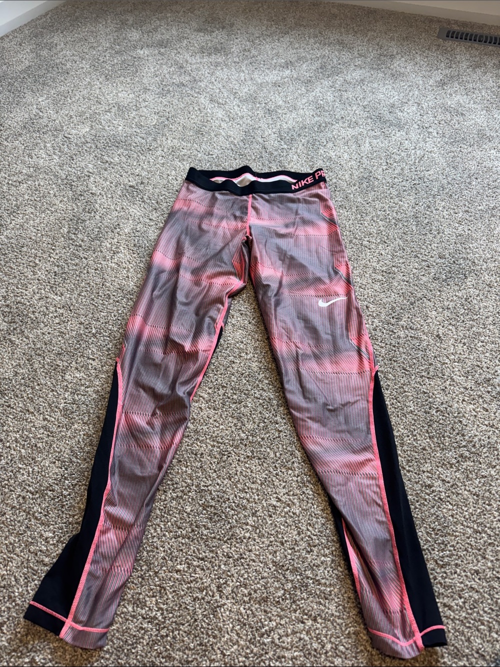 Nike Women's Geometric Athletic Leggings Large Like New